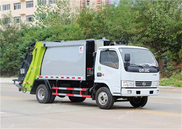 東風小多利卡壓縮式垃圾車