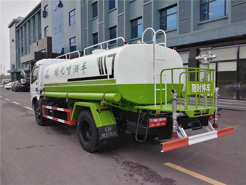 東風福瑞卡國六灑水車