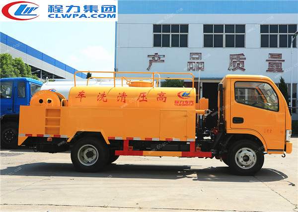 東風(fēng)福瑞卡藍牌高壓清洗車