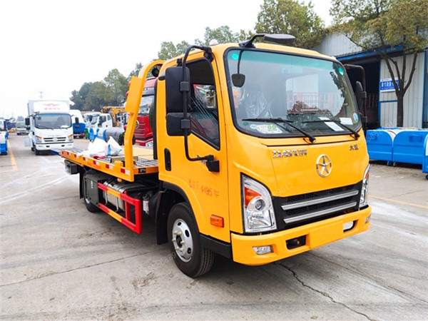 國六大運清障車藍(lán)牌一拖二平板清障車