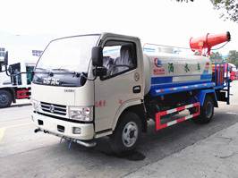 東風(fēng)霧炮灑水車規(guī)格型號,熱銷5噸霧炮車報(bào)價