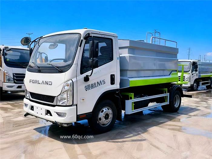 福田領(lǐng)航M5藍牌抑塵車